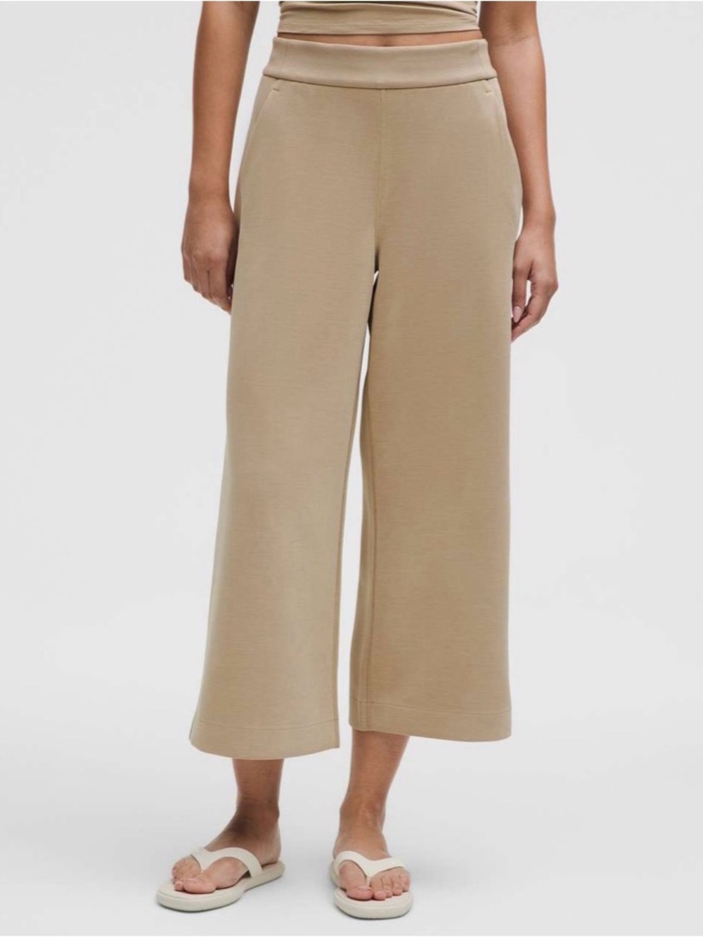 Lululemon Softstreme Wide-Leg Cropped Pants in Khaki Sheer Oak XS